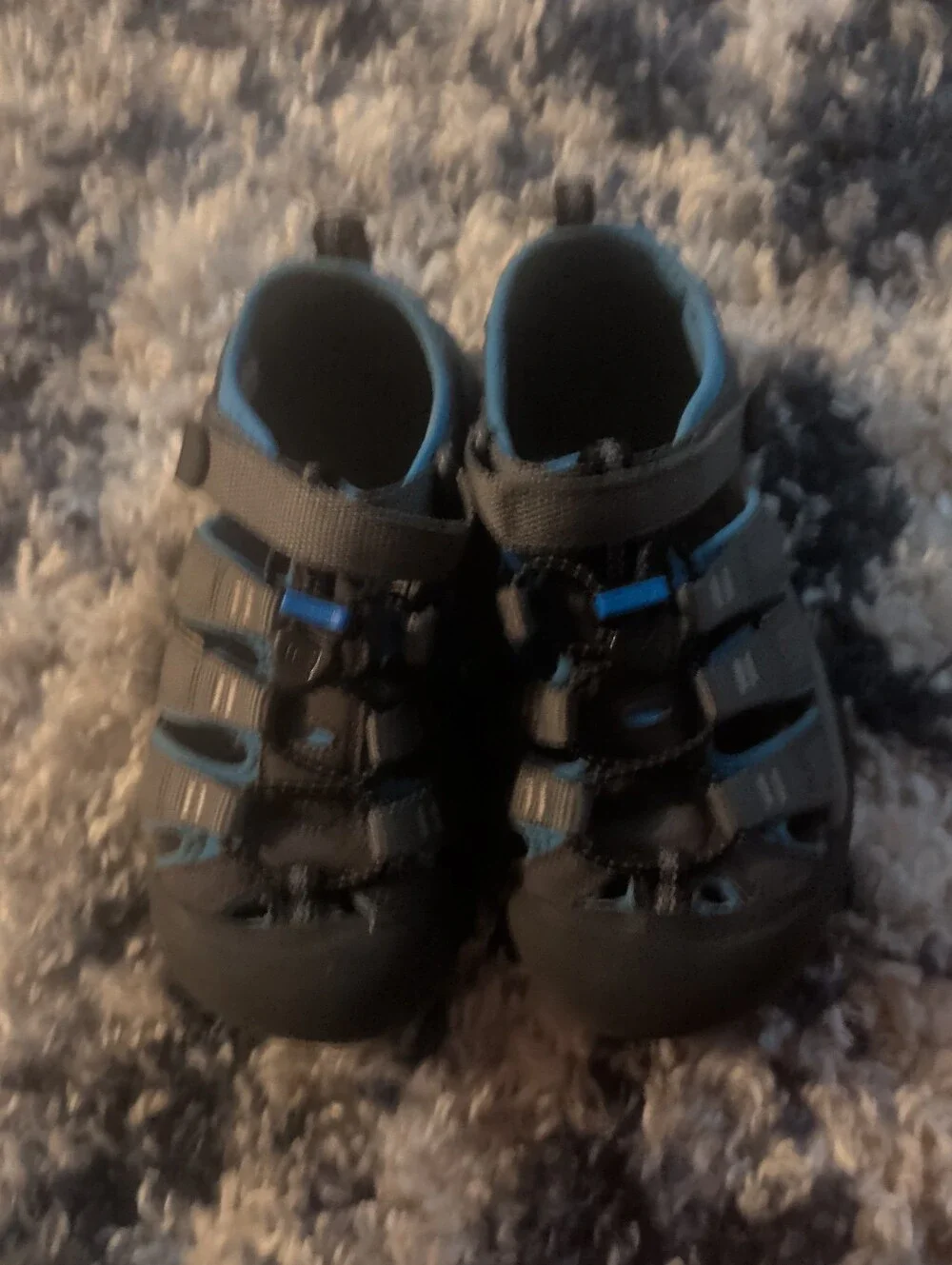 Kids Black and Blue Closed-Toe Sandals - Comfortable Outdoor Shoe Keen Size 2